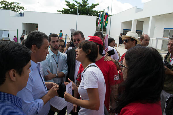 Adusb aborda governador em Vitória da Conquista e cobra respeito aos direitos trabalhistas