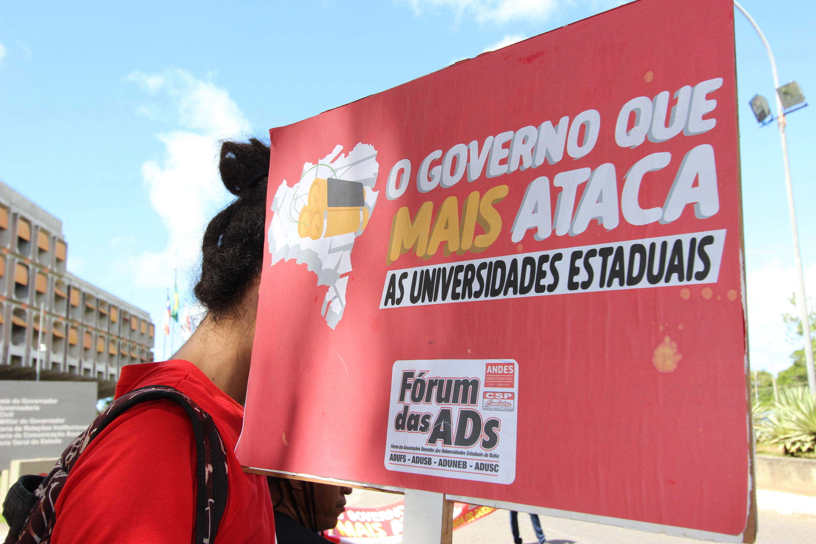 Governo encerra reunião em andamento e desrespeita comunidade acadêmica em Ato Público