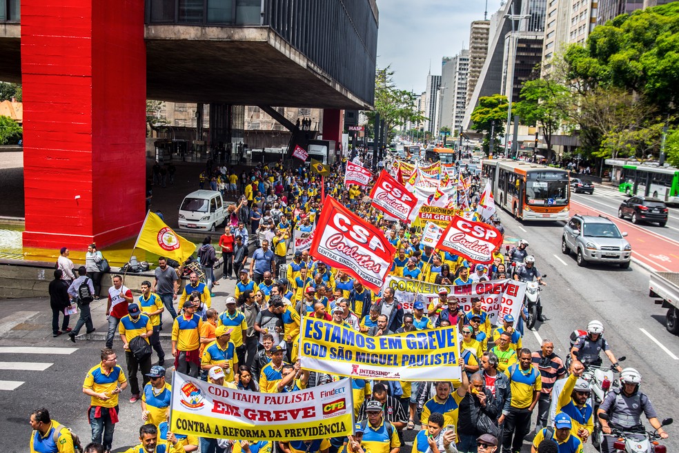 Força da greve nos Correios derrota política de ataques da ECT e do governo Temer