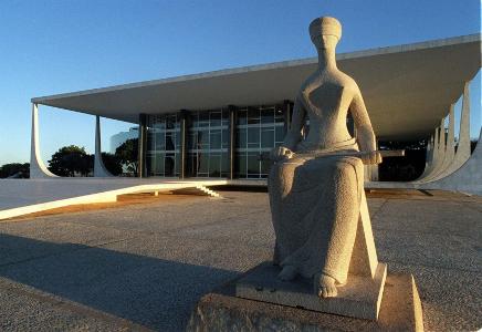 STF se posiciona em defesa da liberdade de cátedra e da autonomia universitária