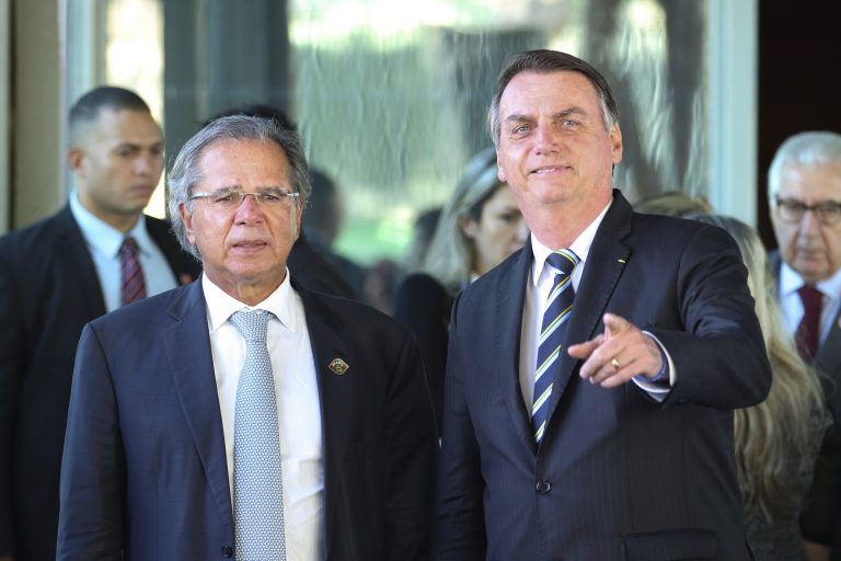 Orçamento para 2020 prevê brutal corte de gastos que vai piorar economia e serviços públicos