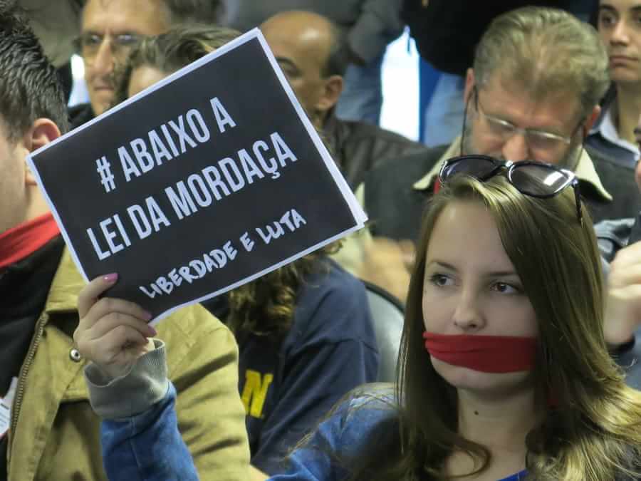 Escola Sem Partido: Sociedade organiza Frente Nacional de resistência