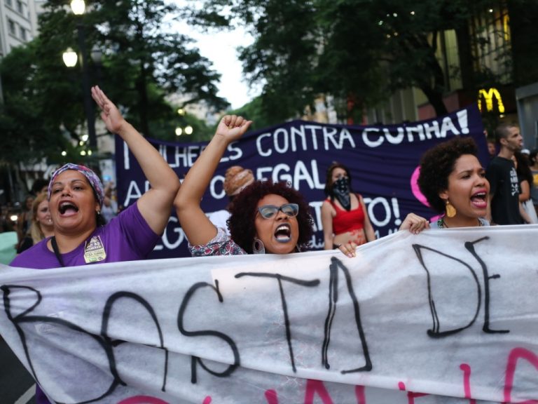 Mulheres vão às ruas nesta quinta-feira (19) pela legalização do aborto