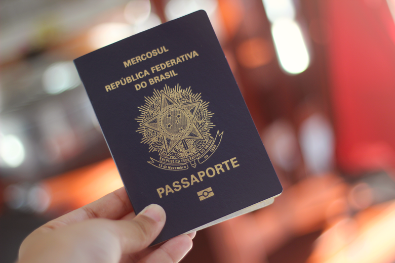 Casa Civil nega afastamento de docentes para o exterior
