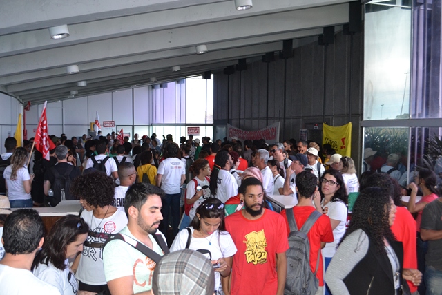 7 de abril é dia de paralisação e ato público na Secretaria de Educação
