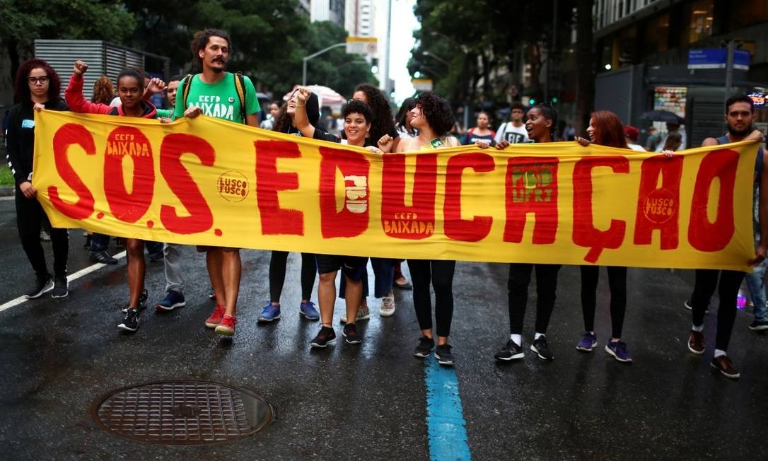 Governo Bolsonaro anuncia novo bloqueio de recursos e cortes na Educação sobem para R$ 6,1 bi